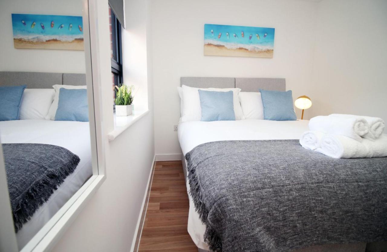 Apartment No 1 Marina Walk By Ssw 3br, Free Parking, Sleeps 5 Close To Marina, Centre, And M4 Swansea